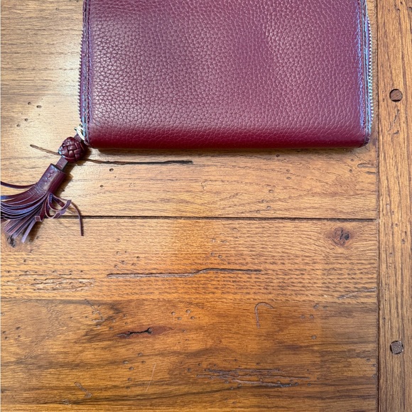 Tory Burch Maroon Leather Zip Wallet. Lightly used. In great condition. - Picture 2 of 3